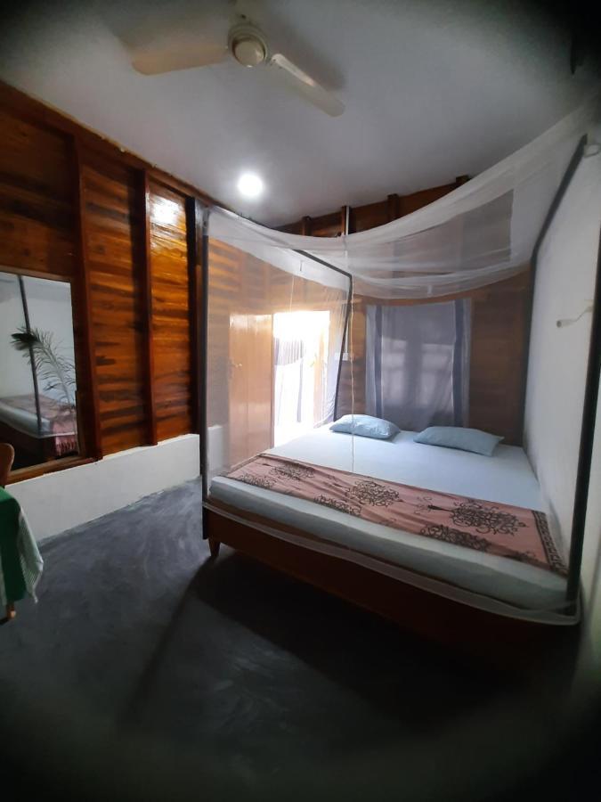 Eagle Resort Arugambay อารูกัมเบย์ ภายนอก รูปภาพ